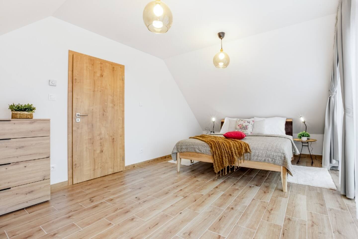 Ložnice 1 – manželská postel